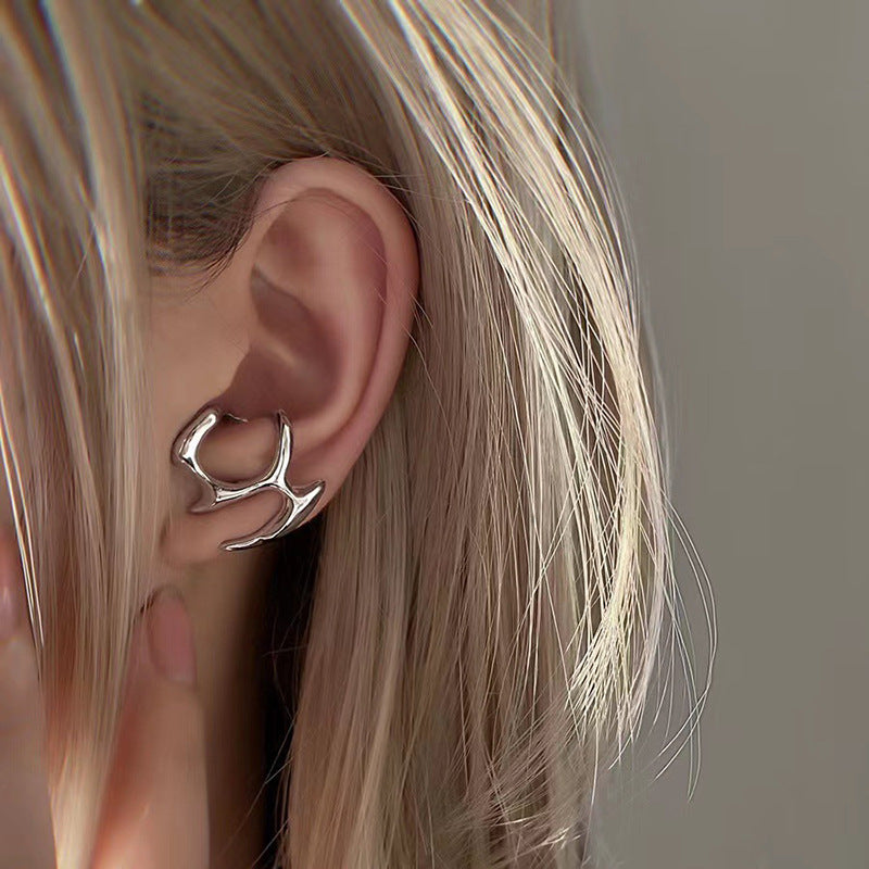 Elegant and Modern Stud Earrings Stornfield