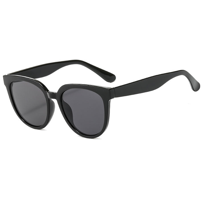 Women's sunglasses with unique cat-eye design and polarized lenses Stornfield