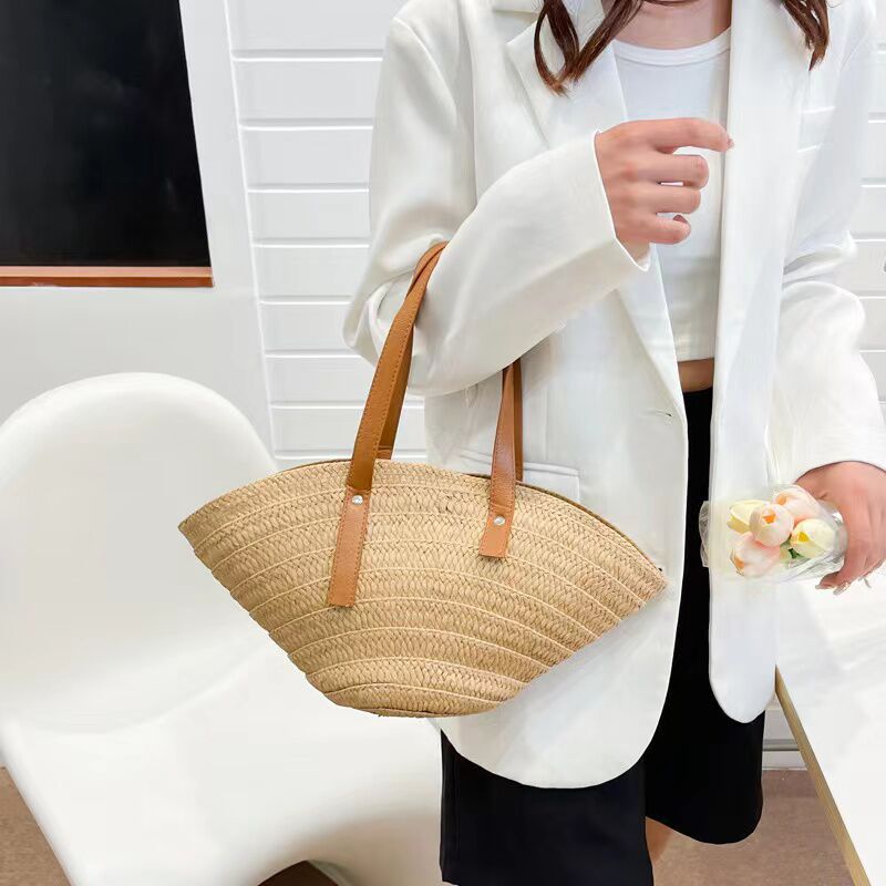 Flexible and Stylish Basket Bag Stornfield