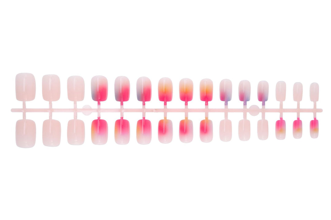 Artificial nail set with elegant gradient and glittering accents Stornfield