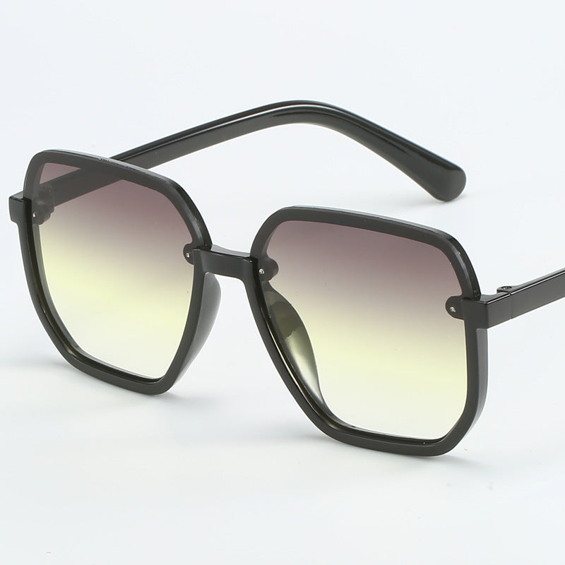 Women’s geometric sunglasses in modern design Stornfield