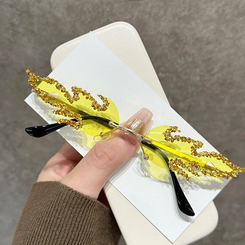 Glamorous Rhinestone-Embellished Cat Eye Sunglasses