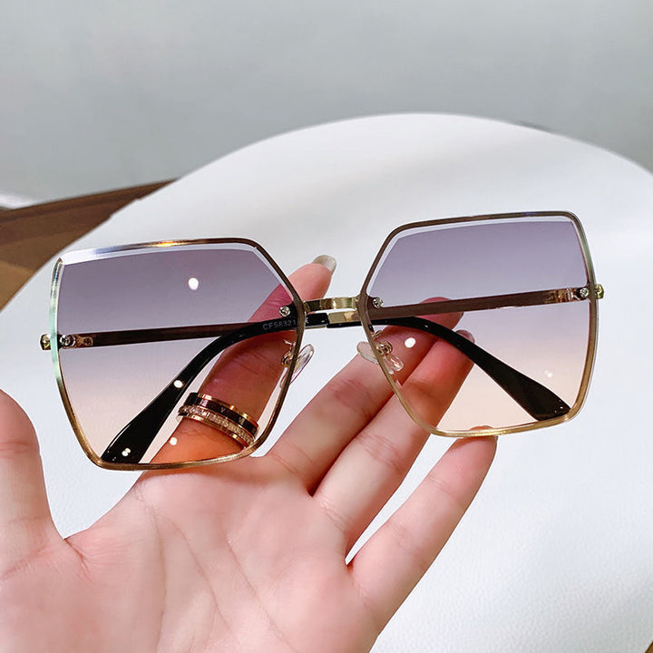 Ladies fashionable square sunglasses with polarized lenses Stornfield