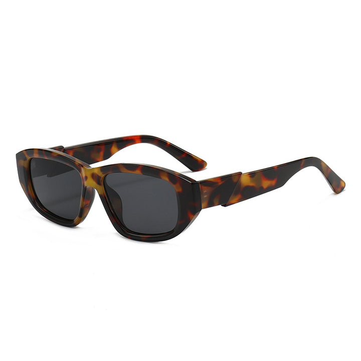 Retro-Inspired Angular Sunglasses Stornfield