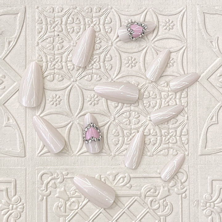 Glamorous Press-On Nail Art Set Stornfield