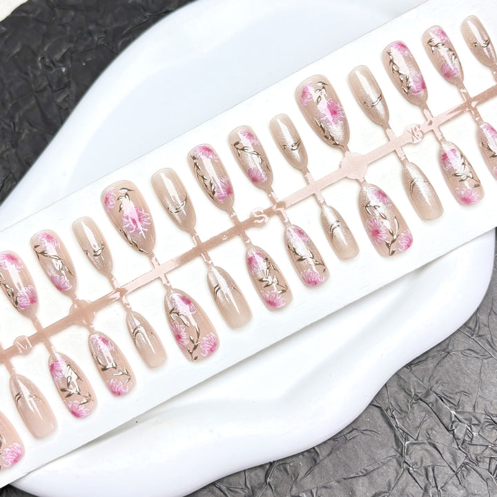 Artistic Flower-Design Press-On Nail Set