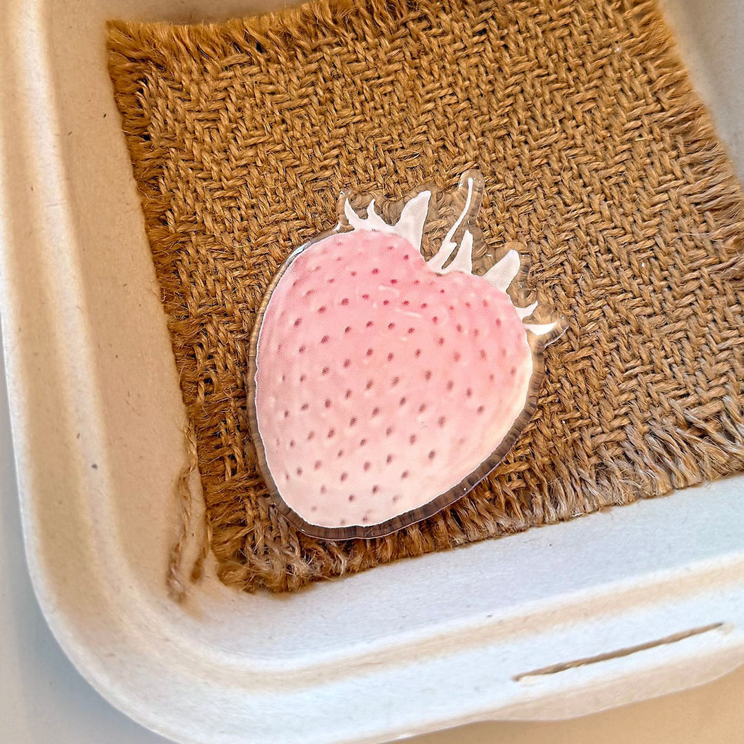 Decorative coaster in strawberry design Stornfield