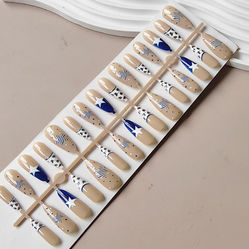 Artificial nails in creative star design Stornfield