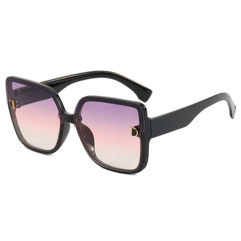 Women's trendy square sunglasses in minimalist design Stornfield