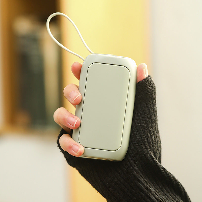 Portable charger with integrated USB port Stornfield