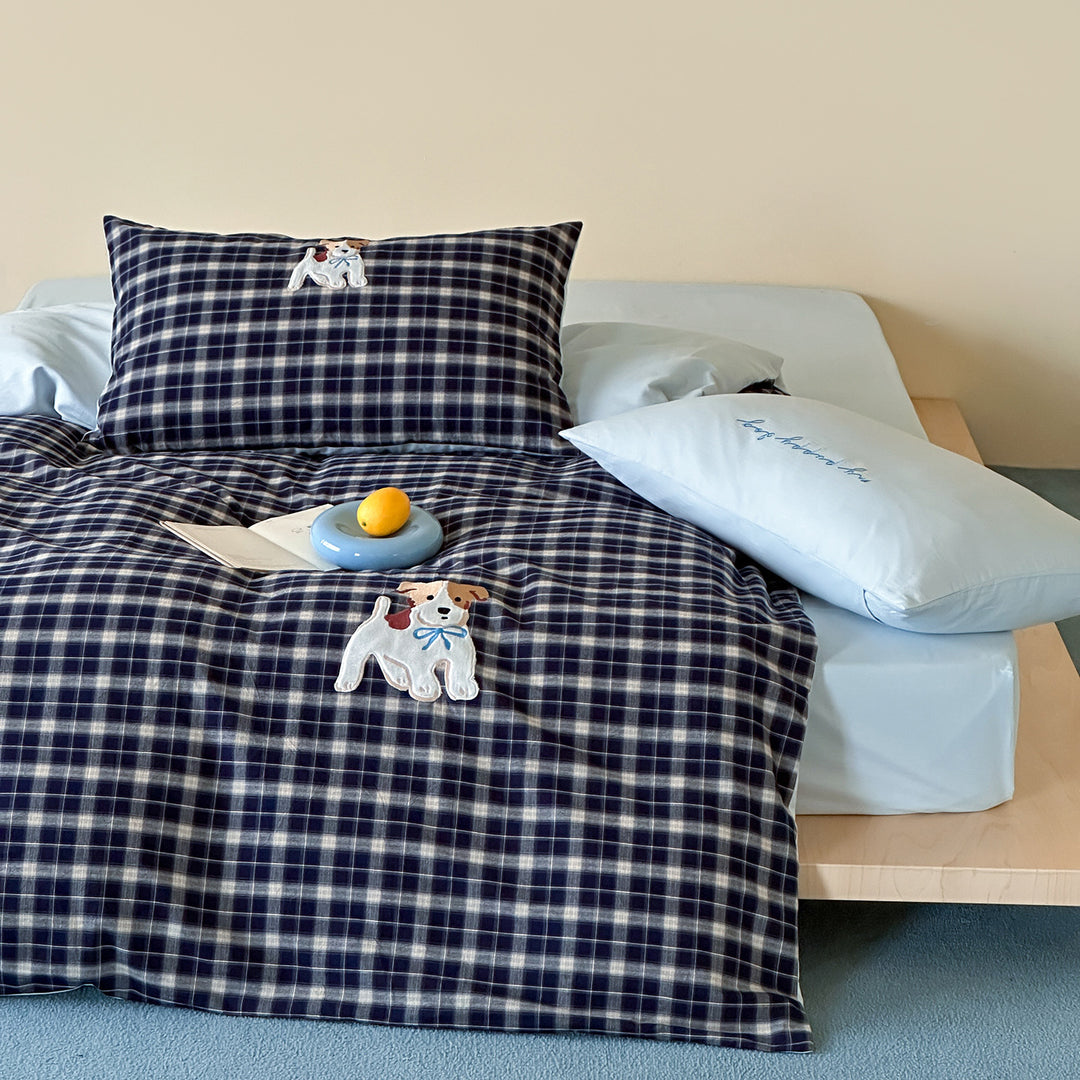 Reversible Plaid Cotton Duvet Cover Set with Puppy Appliqué