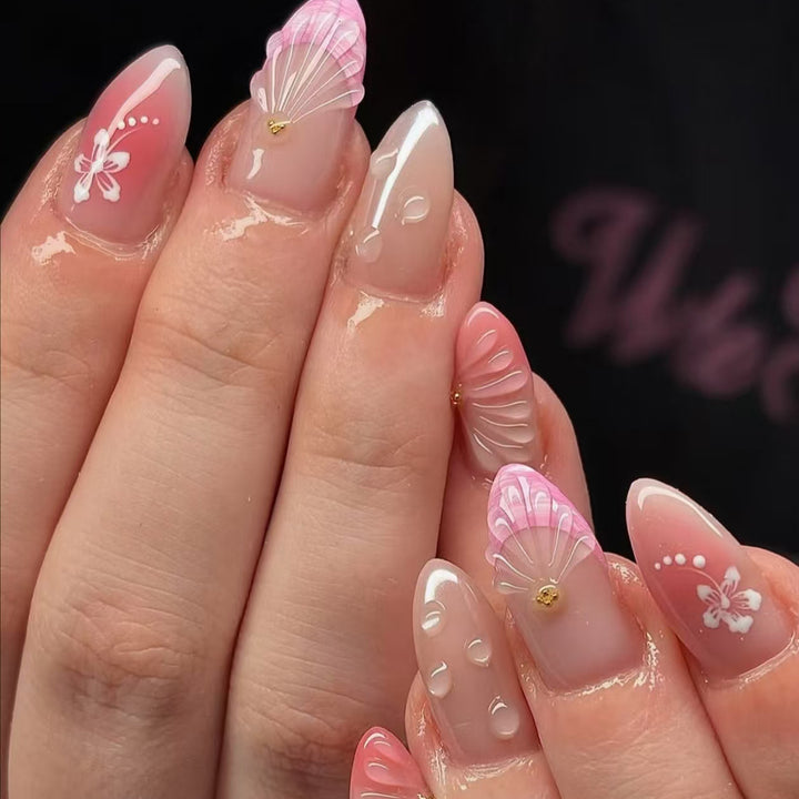 Artificial Nail Set with Floral Designs and 3D Decorations Stornfield