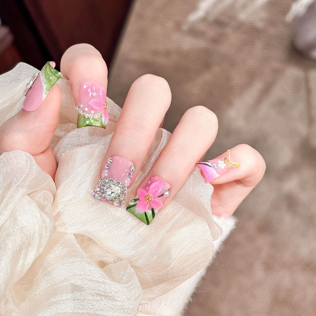 Decorative Floral Press-On Nail Enhancements
