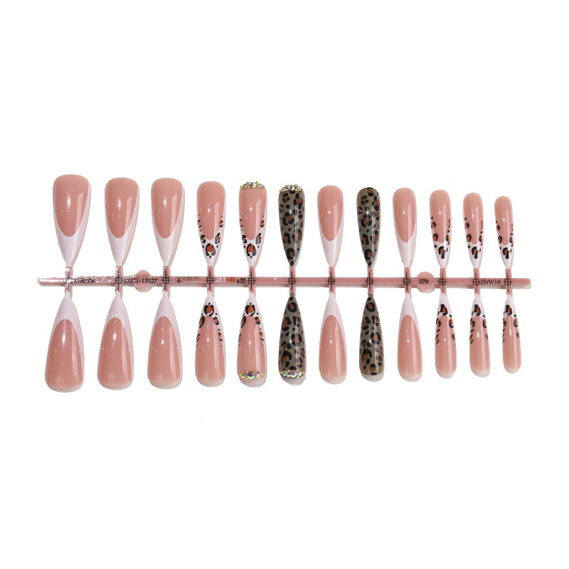 Chic Stiletto Press-On Nail Set Stornfield