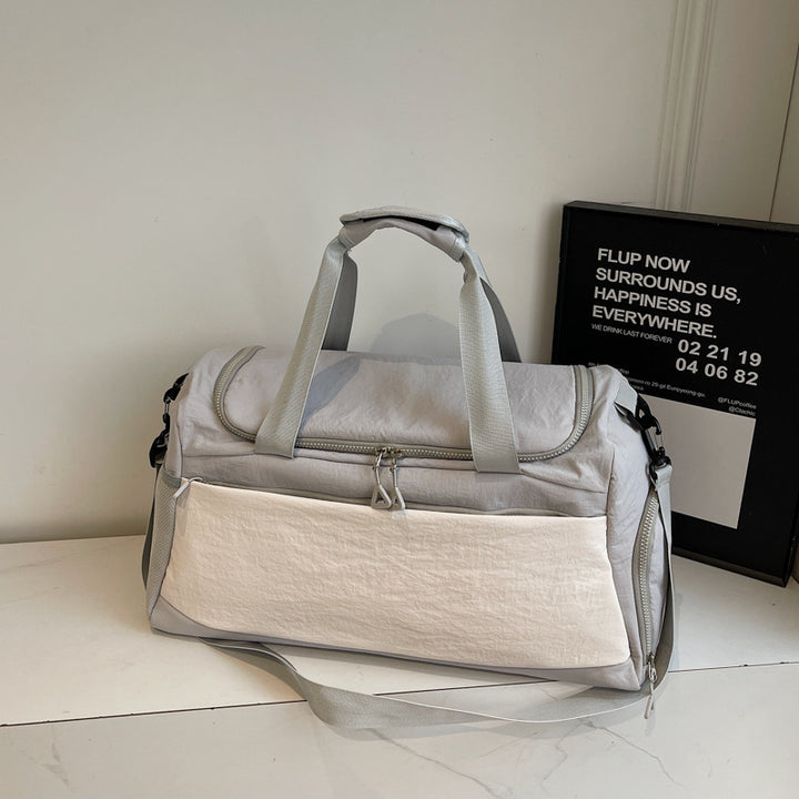 Sporty travel bag with multiple compartments Stornfield