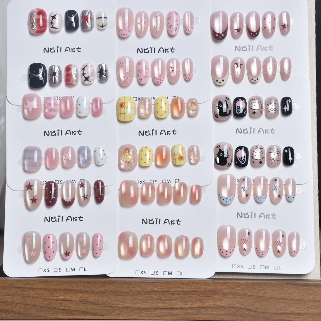 Artistic Star-Embellished Press-On Nail Set Stornfield
