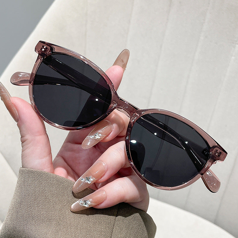 Women's fashionable sunglasses in elegant shape design Stornfield