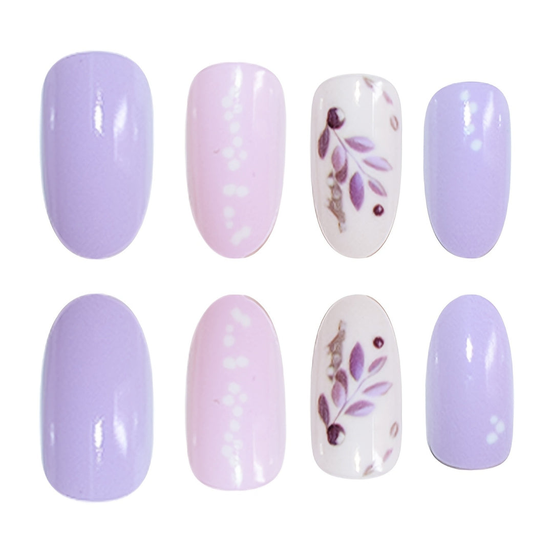 Elegant Floral Design Press-On Nails Stornfield
