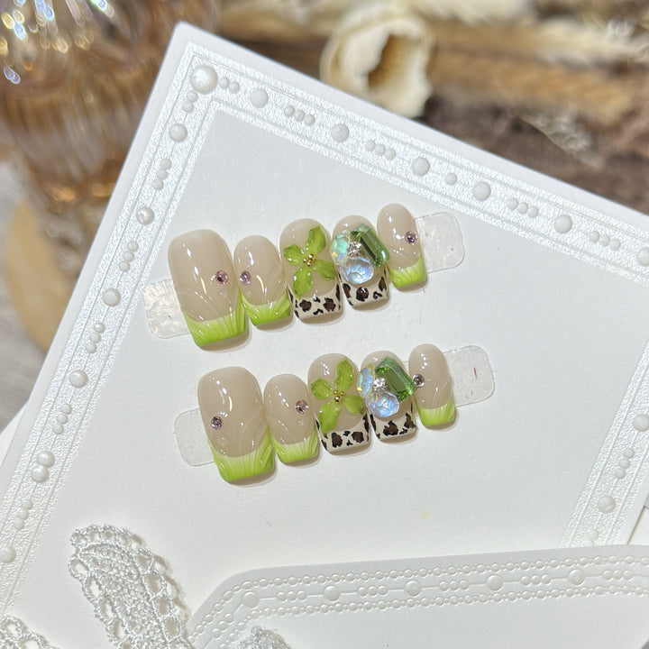 Floral-Themed Press-On Nail Set Stornfield