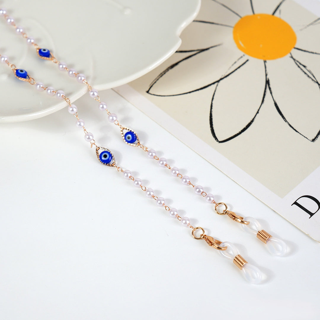 Luxurious Crystal-Embellished Eyewear Chain Stornfield