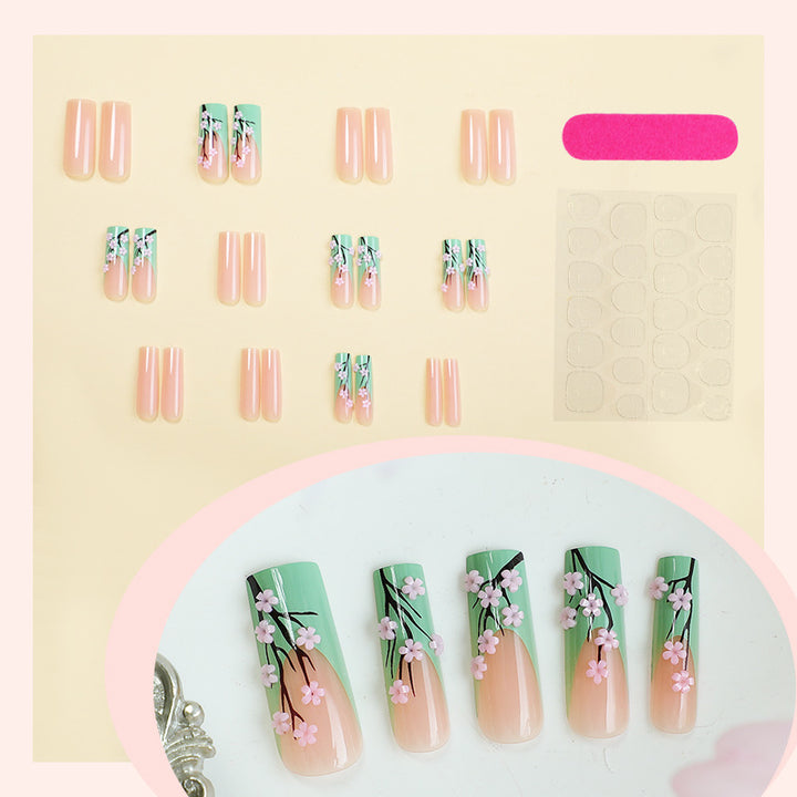 Artificial nail set with delicate flower and natural tones Stornfield