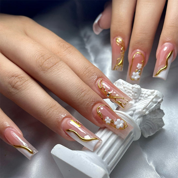 Artistic Press-On Nail Set with Gold Accents Stornfield