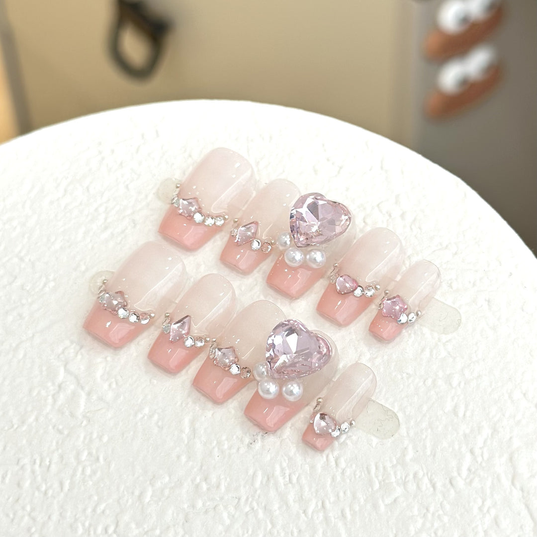 Glamorous Press-On Nail Set with Heart and Jewel Accents