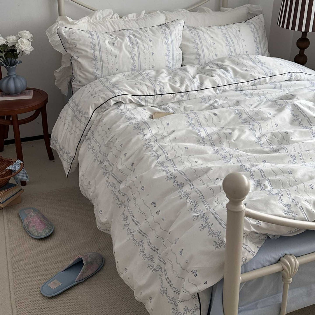 Floral Printed Cotton Sateen Duvet Cover Set with Piped Edge & Matching Pillow Shams