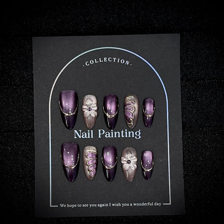 Elegant Floral Design Press-On Nail Set