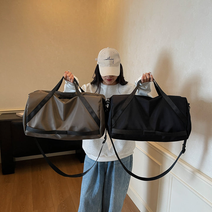 Versatile sports duffel bag with water-resistant material Stornfield