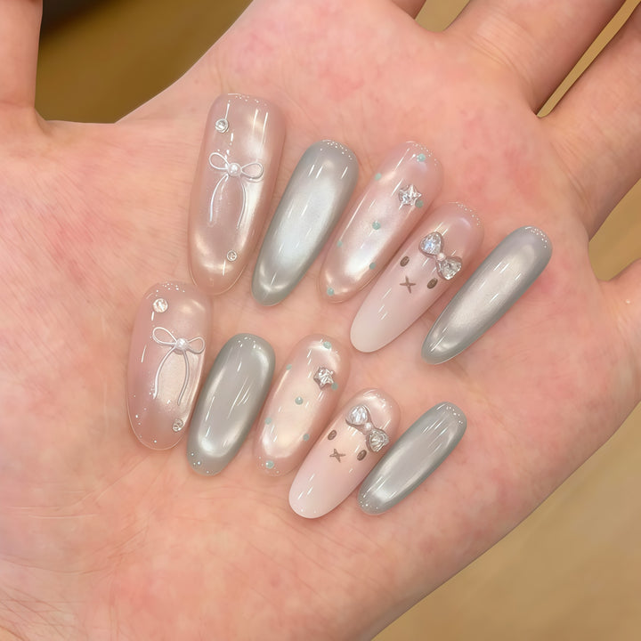 Artificial nails with playful details Stornfield