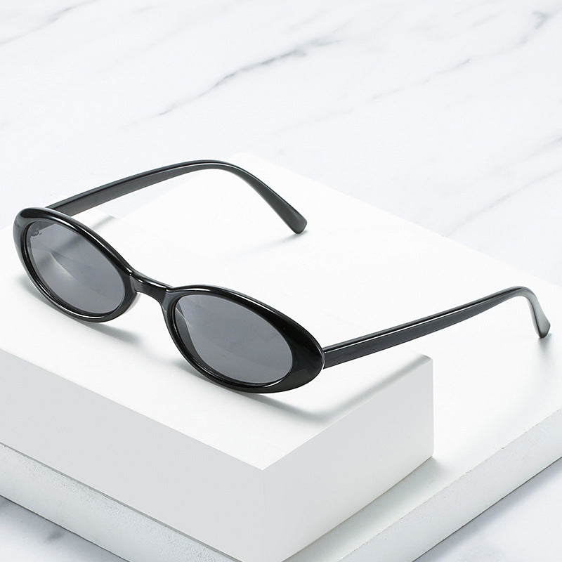Retro-Inspired Oval Sunglasses Stornfield 1787812428