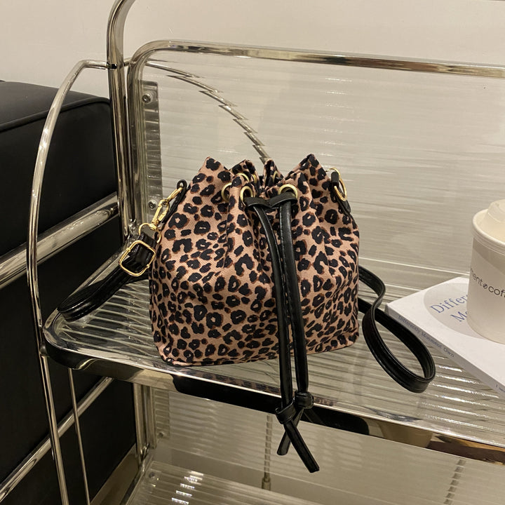 Stylish Leopard Print Bucket Bag