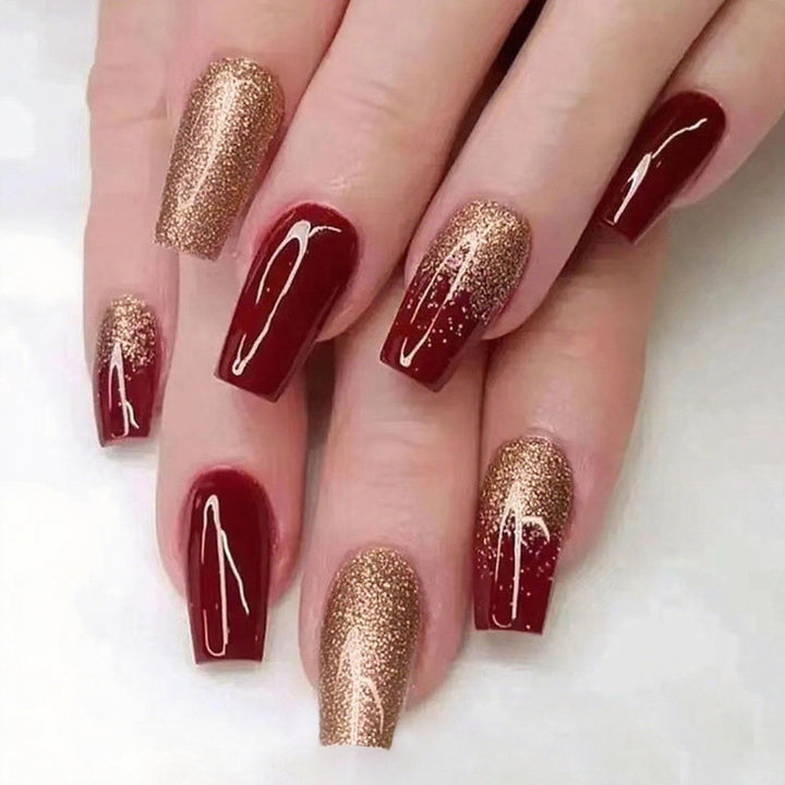 Artificial nails with glamorous glitter design and high gloss finish Stornfield