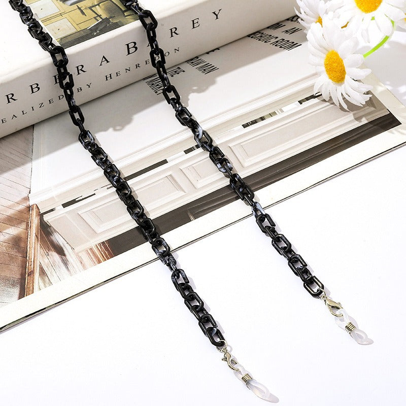 Fashionable necklace with clip clasp Stornfield