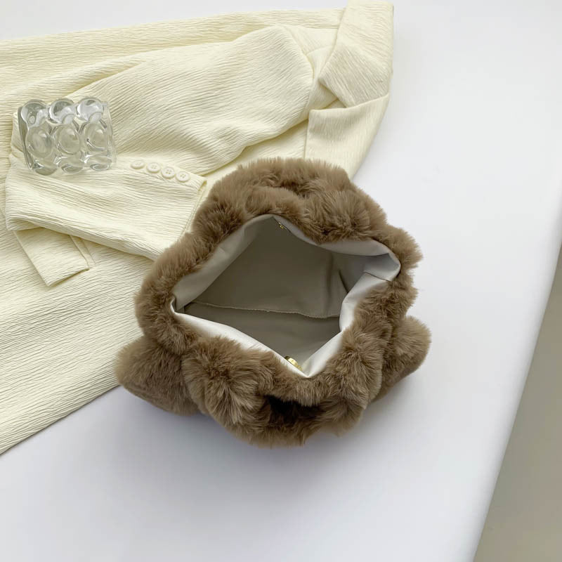 Cozy plush shoulder bag with ear application Stornfield