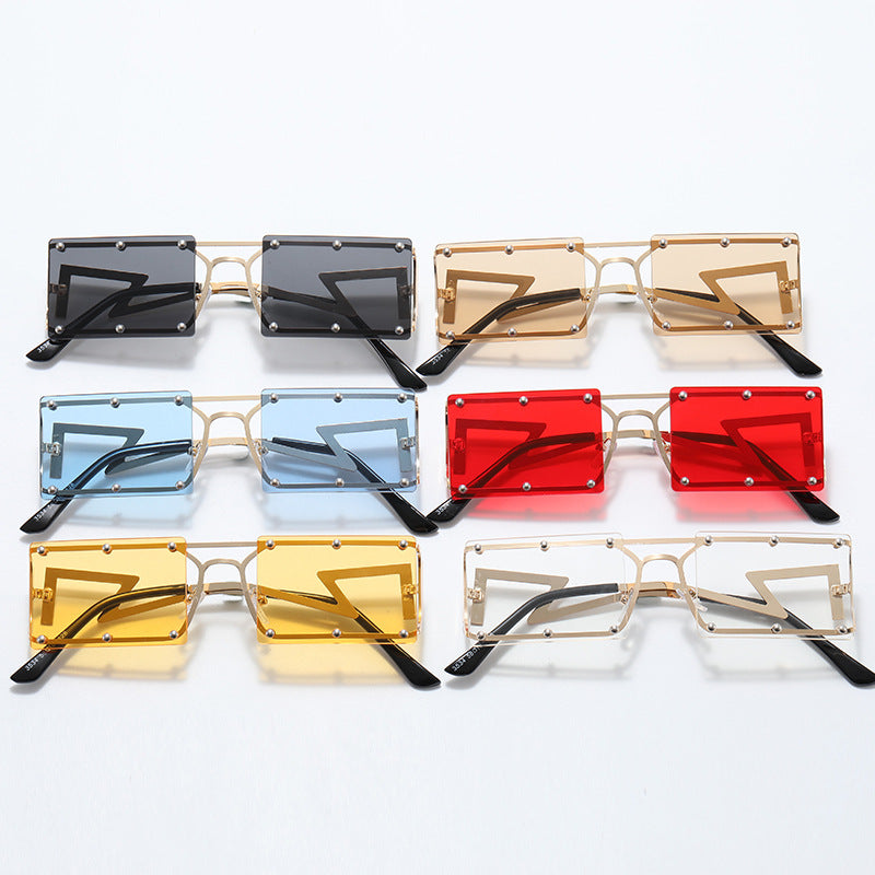 Women extravagant oversized sunglasses with geometric frame Stornfield