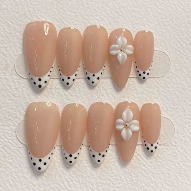 Elegant Floral-Embellished Press-On Nails Stornfield