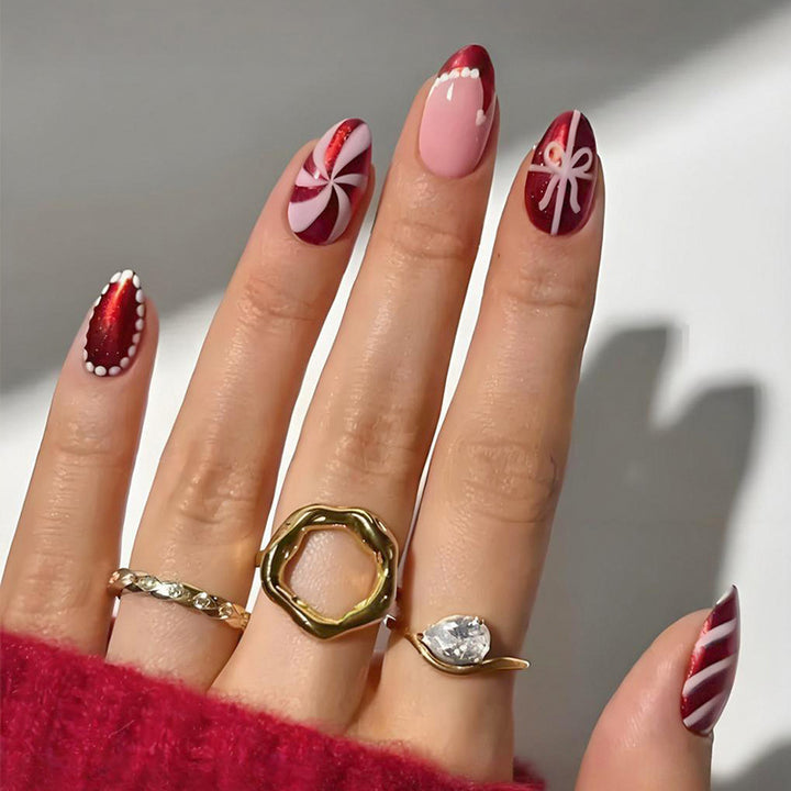 Artificial nail set with festive Christmas motifs and glamorous decorations Stornfield