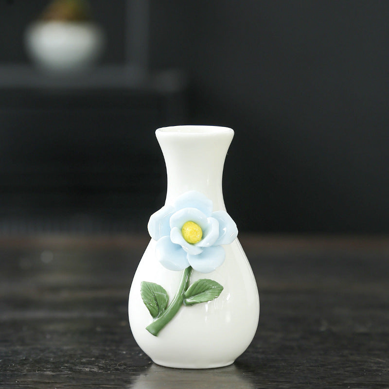 Elegant Floral Themed Ceramic Vase Stornfeild