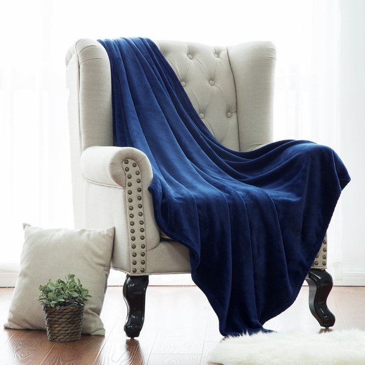 Women luxurious and cozy microfiber blanket Stornfield