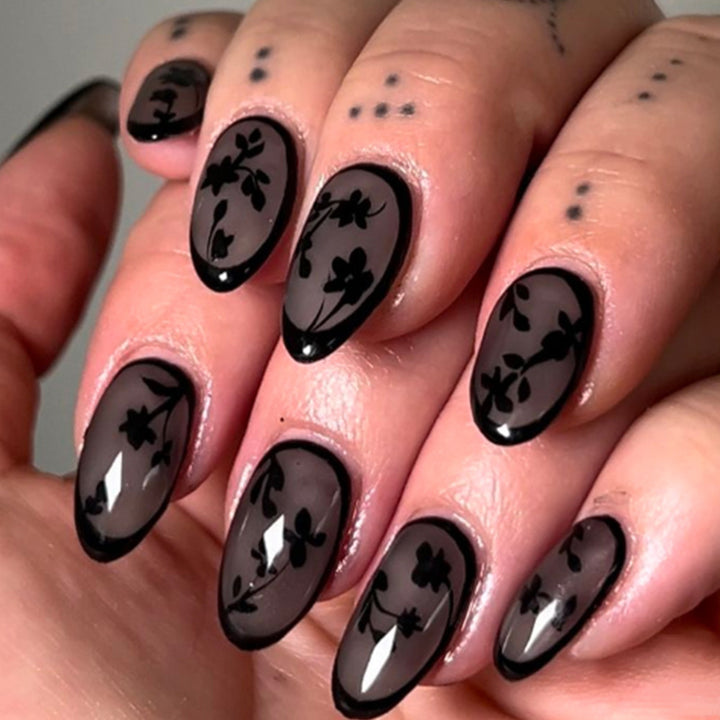 Elegant Floral Design Press-On Nails Stornfield