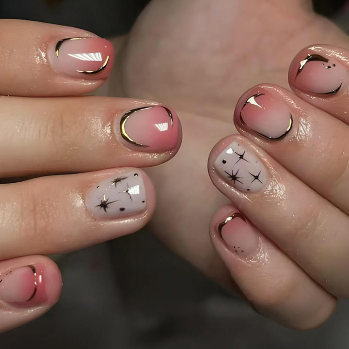 Artificial nail set with elegant rose accents Stornfield