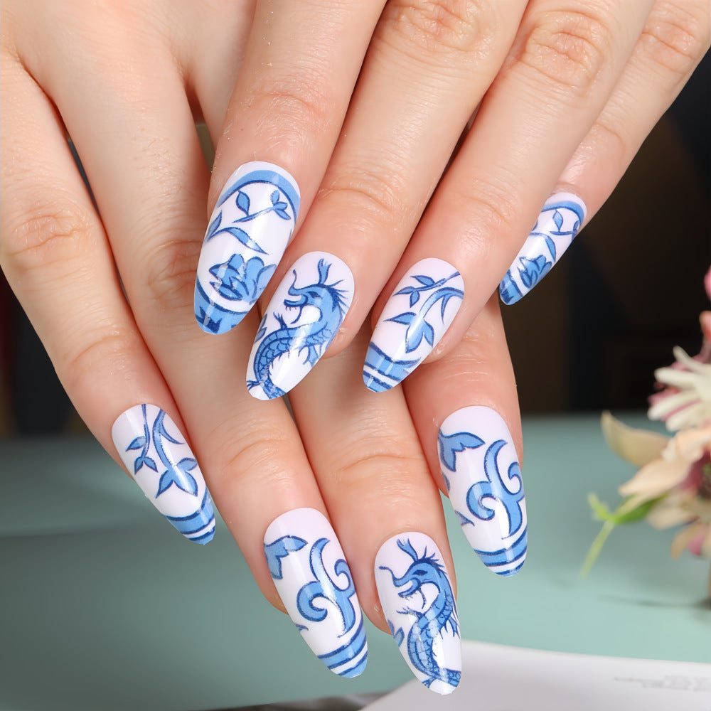 Artificial nails in floral and maritime design Stornfield