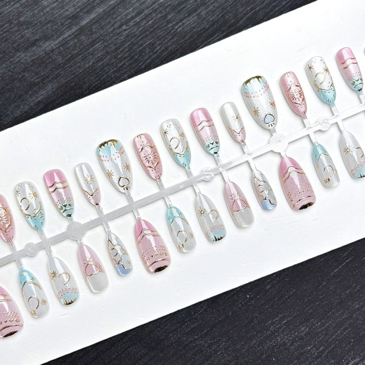 Elegant Decorative Press-On Nails Set