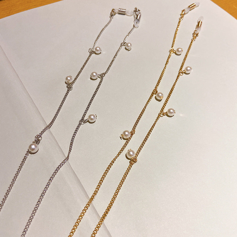 Fashionable glasses holder chain with pearl pendants Stornfield