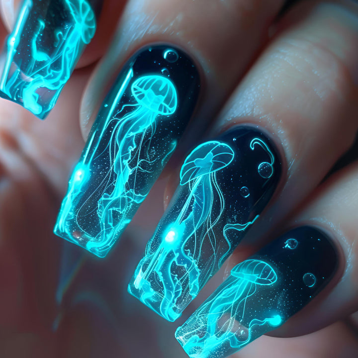 Artificial artificial nails with luminescent jellyfish design Stornfield