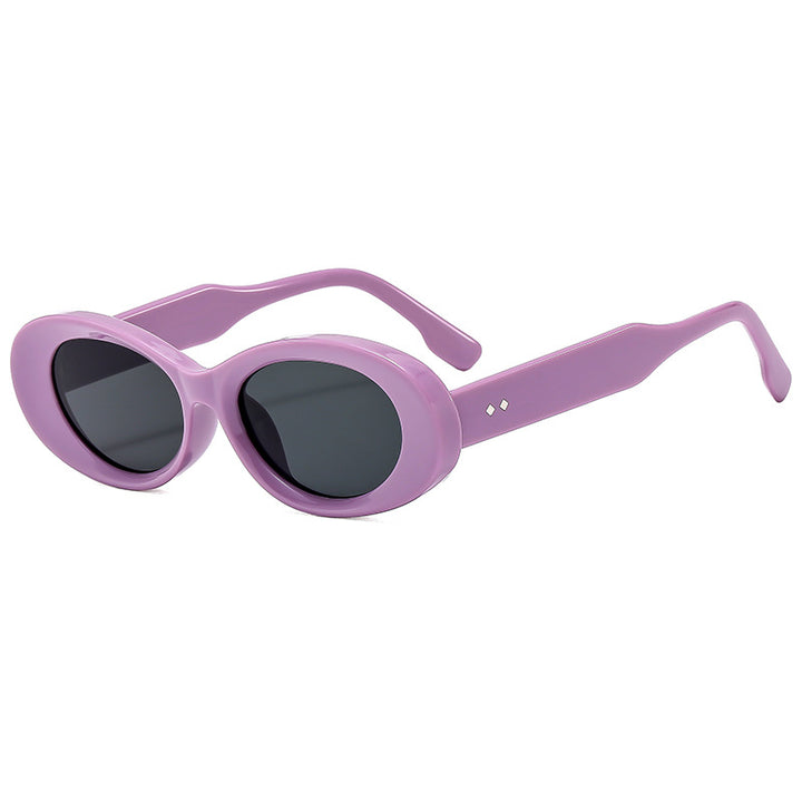 Women Retro-inspired Sunglasses in elegant oval design Stornfield