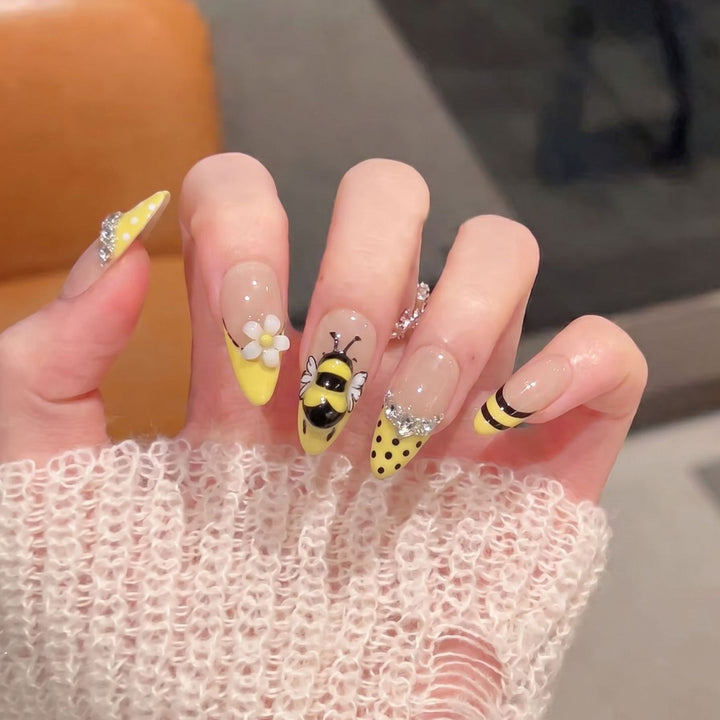 Artistic Bee-Themed Press-On Nail Set Stornfield