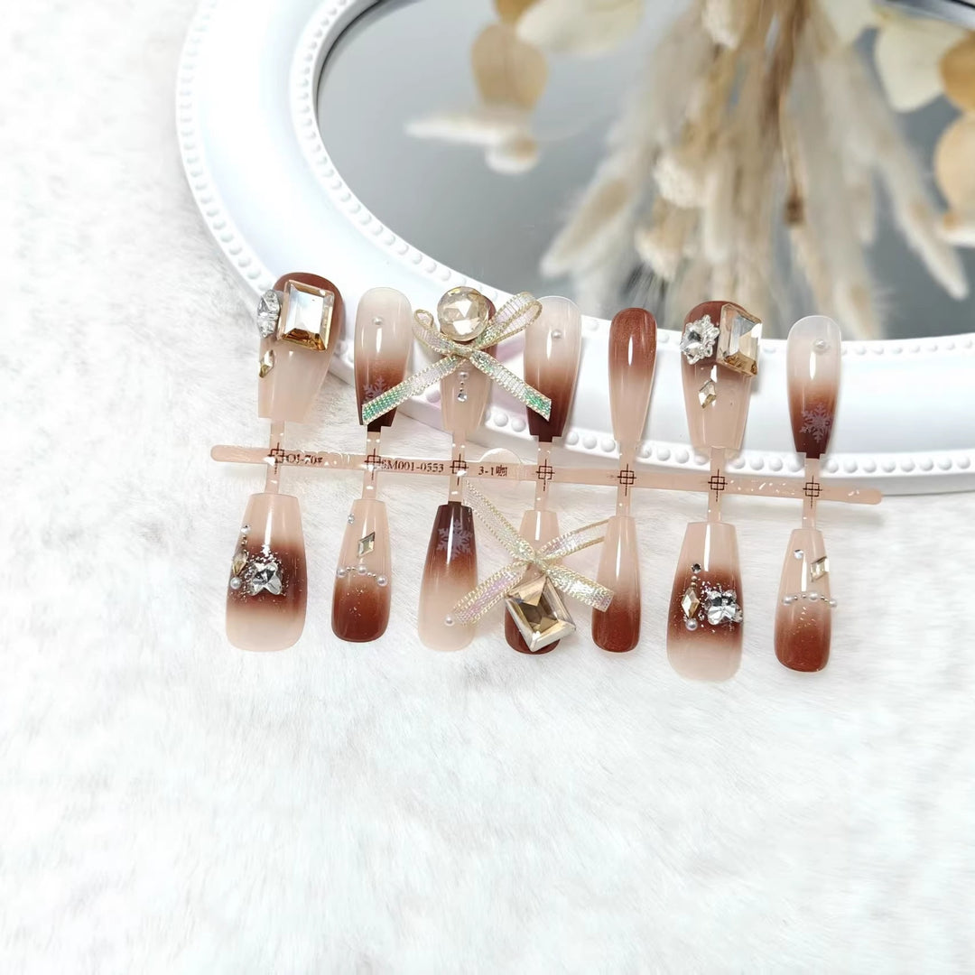 Artificial nails with luxurious design and elegant decorations Stornfield